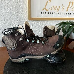 Oboz Women’s Sapphire mid B-Dry hiking boots 8.5 waterproof like new!